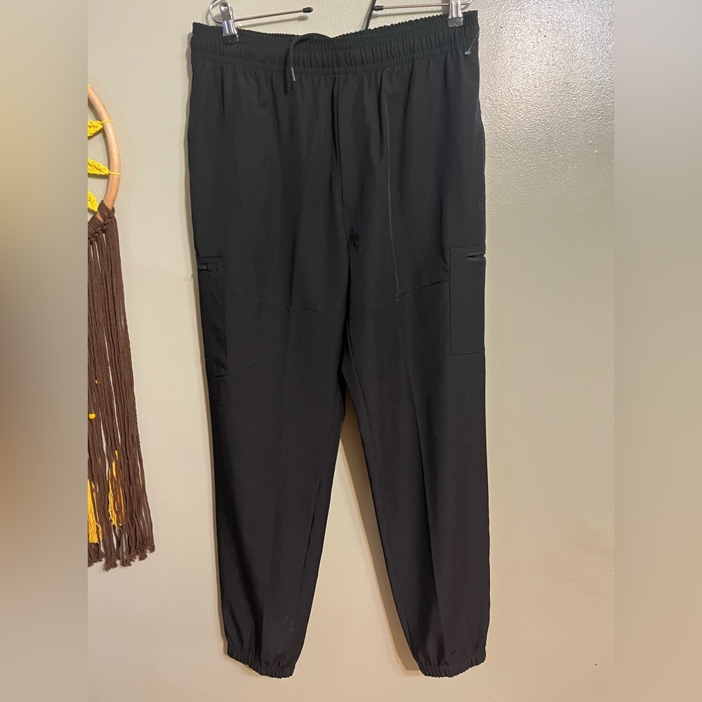 Gaiam  Voyager Cargo  Black Men's Jogger Pants L NWT